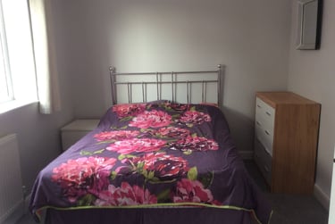 3 bed flat, Wallisdown Road, Wallisdown, Bournemouth, BH118PP - Image 6